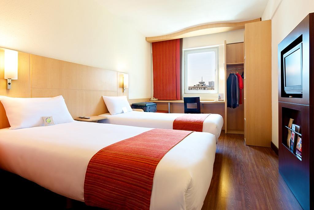 ไอบิส หนิงโบ เชียน หูว โฮเต็ล Hotel หนิงป่อ ภายนอก รูปภาพ