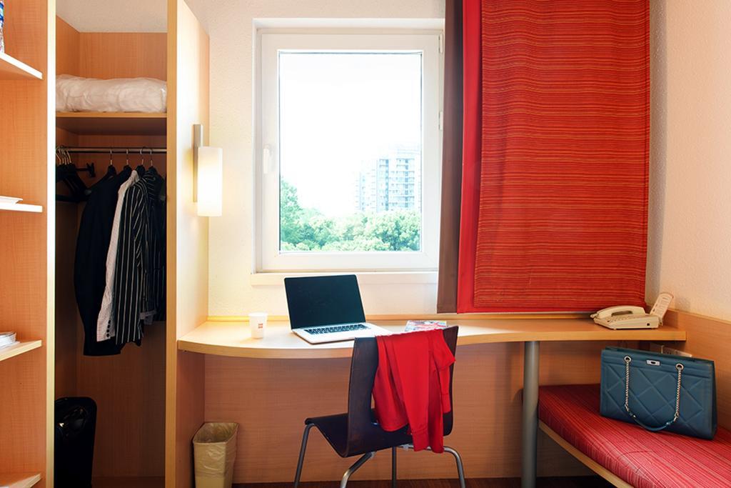 ไอบิส หนิงโบ เชียน หูว โฮเต็ล Hotel หนิงป่อ ภายนอก รูปภาพ