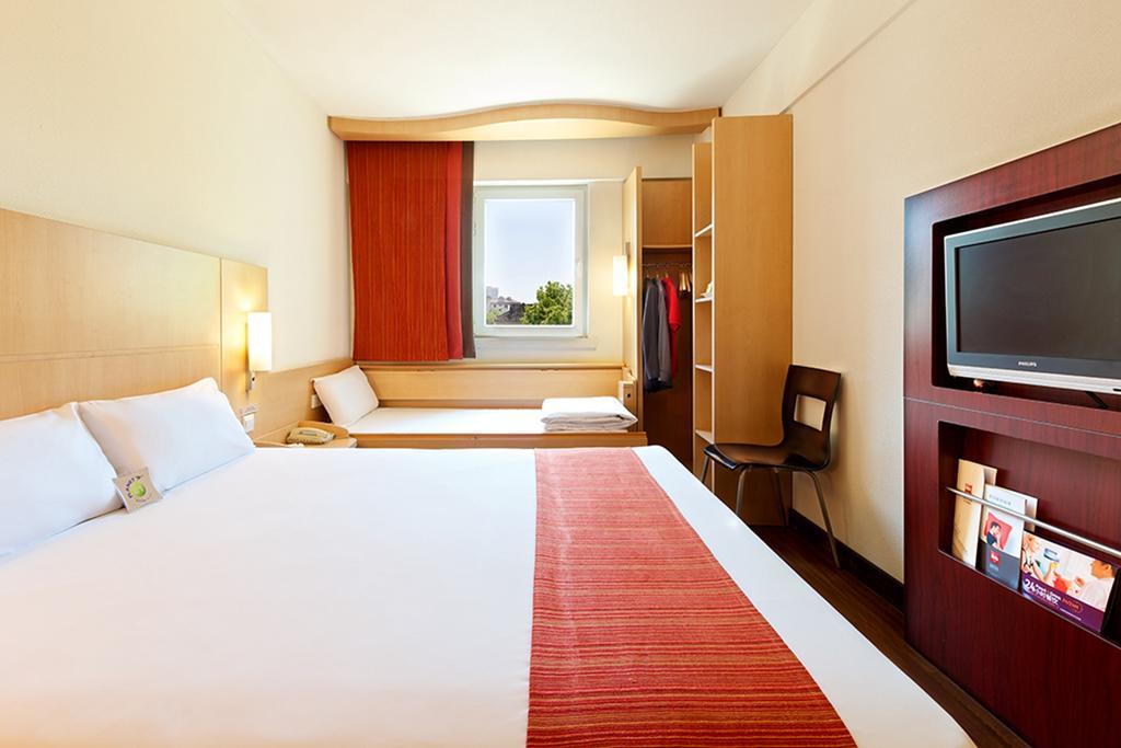 ไอบิส หนิงโบ เชียน หูว โฮเต็ล Hotel หนิงป่อ ภายนอก รูปภาพ