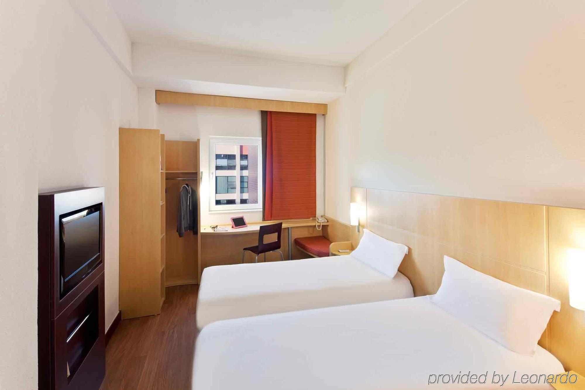 ไอบิส หนิงโบ เชียน หูว โฮเต็ล Hotel หนิงป่อ ภายนอก รูปภาพ