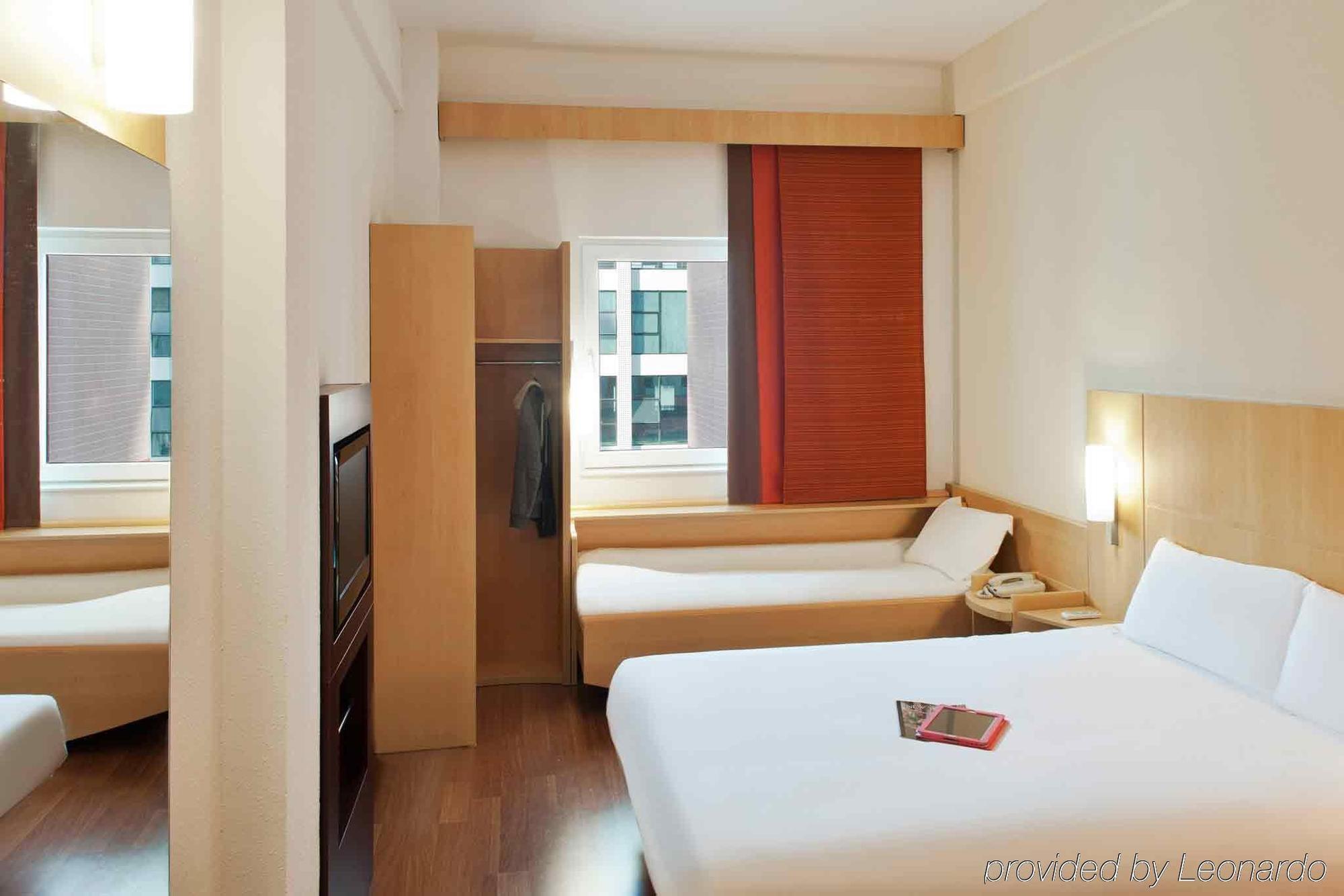 ไอบิส หนิงโบ เชียน หูว โฮเต็ล Hotel หนิงป่อ ภายนอก รูปภาพ