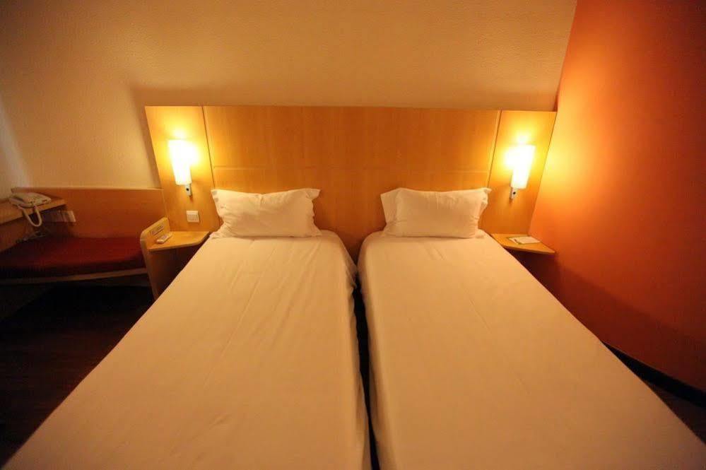 ไอบิส หนิงโบ เชียน หูว โฮเต็ล Hotel หนิงป่อ ภายนอก รูปภาพ